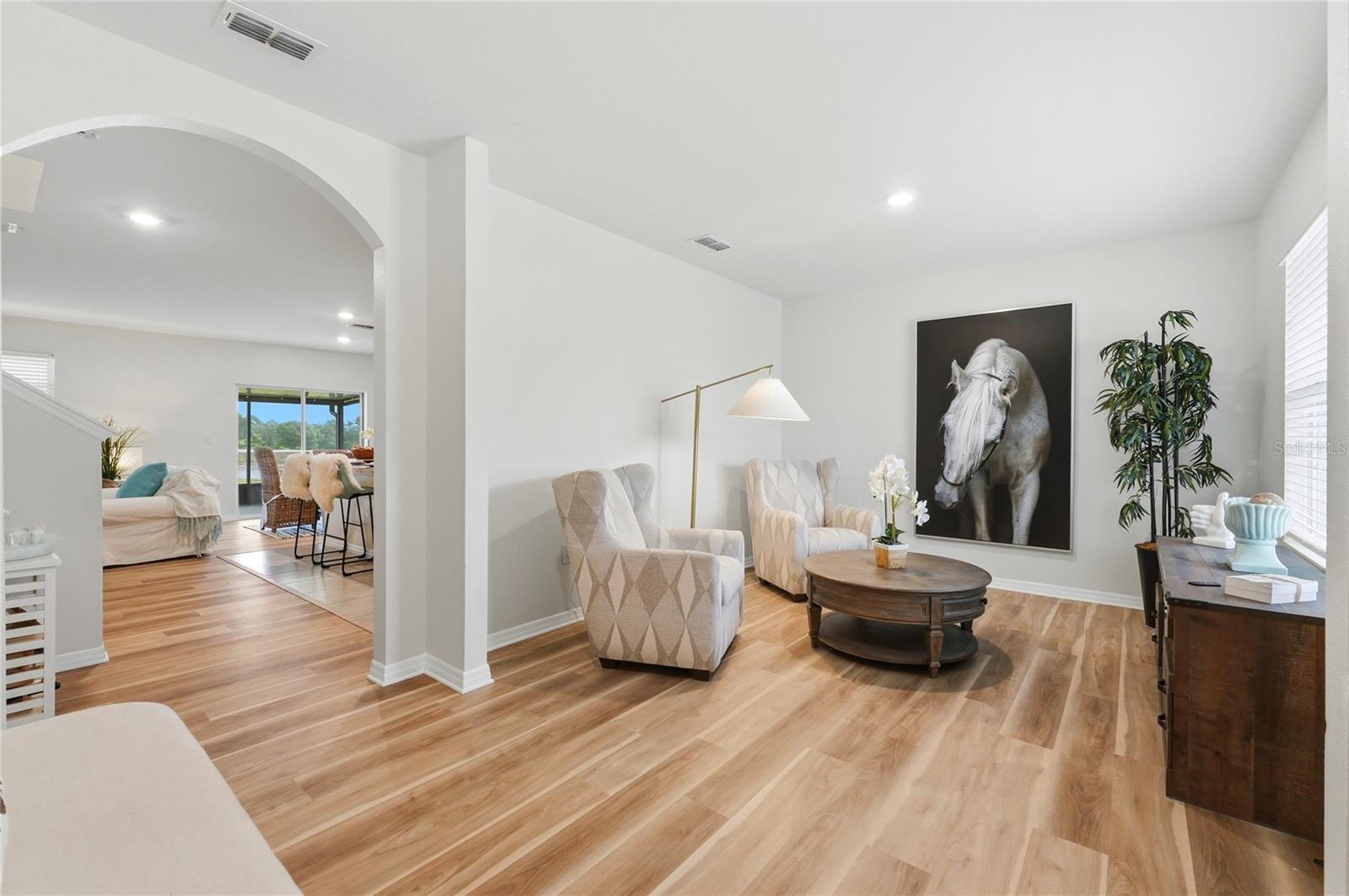 Image 8 of 73 For 416 Corso Loop