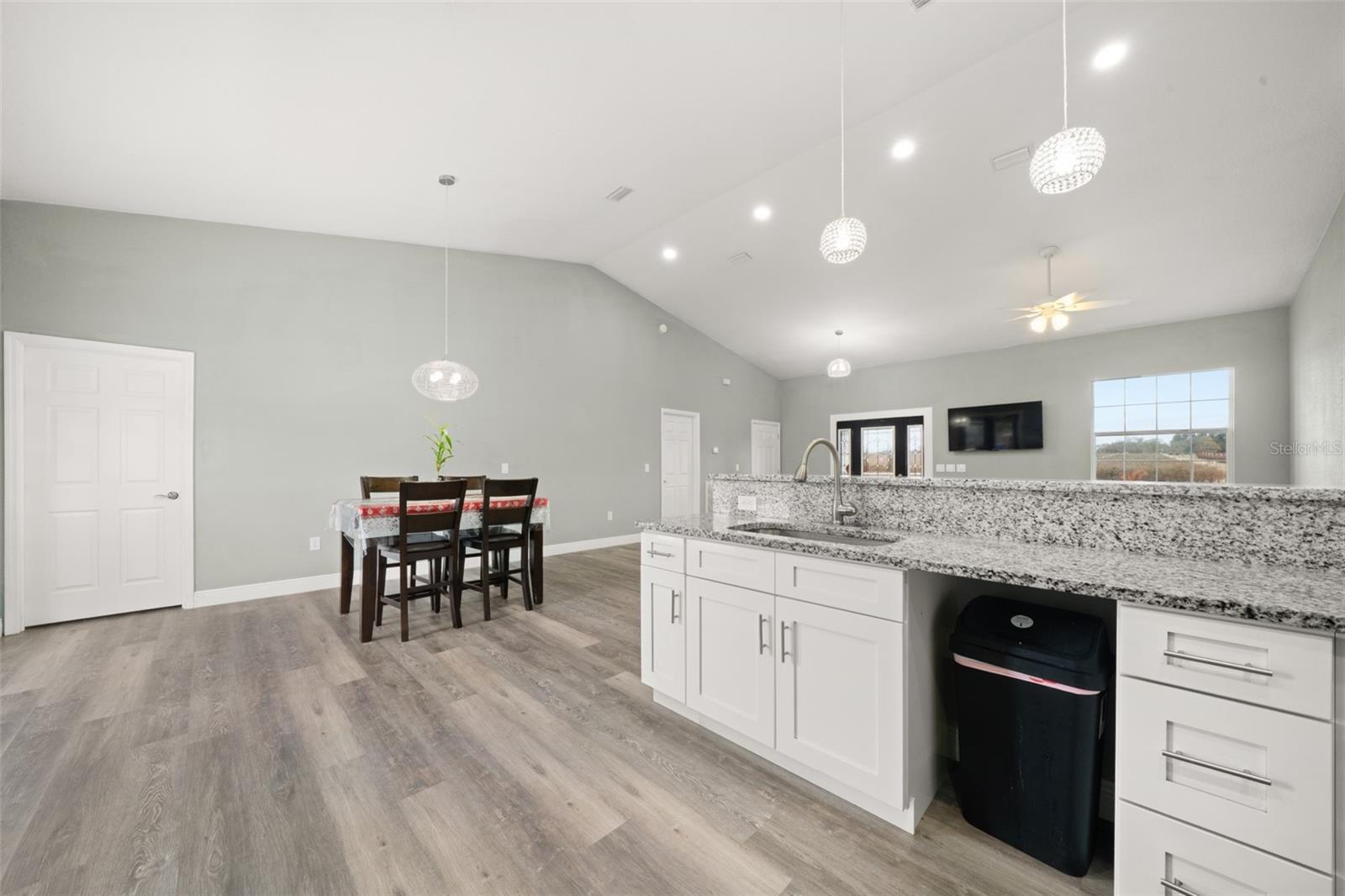 Image 10 of 58 For 189 Oleander Drive