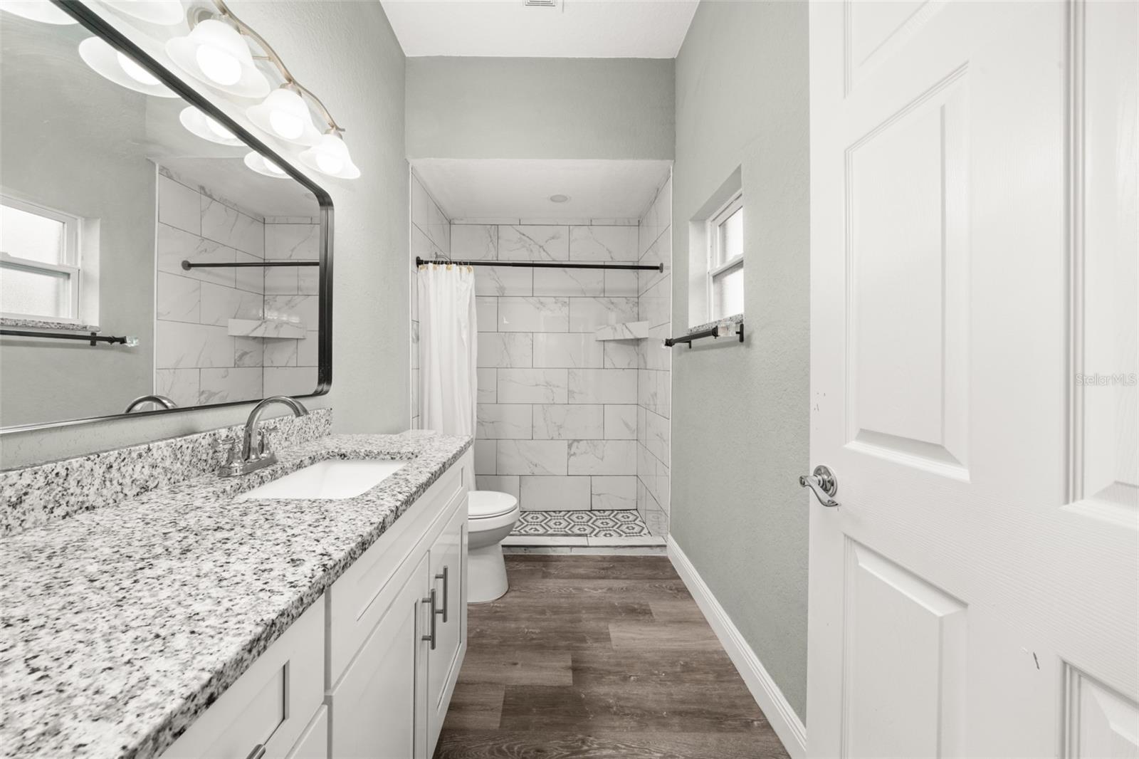 Image 21 of 58 For 189 Oleander Drive