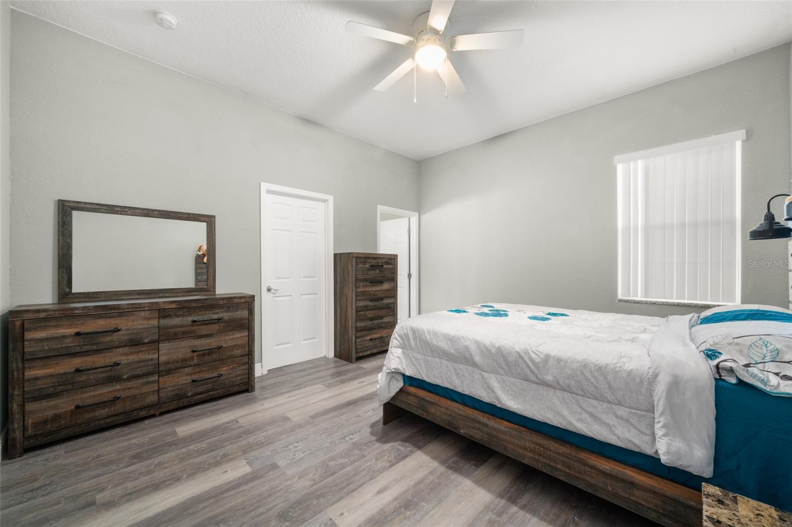 Image 23 of 58 For 189 Oleander Drive