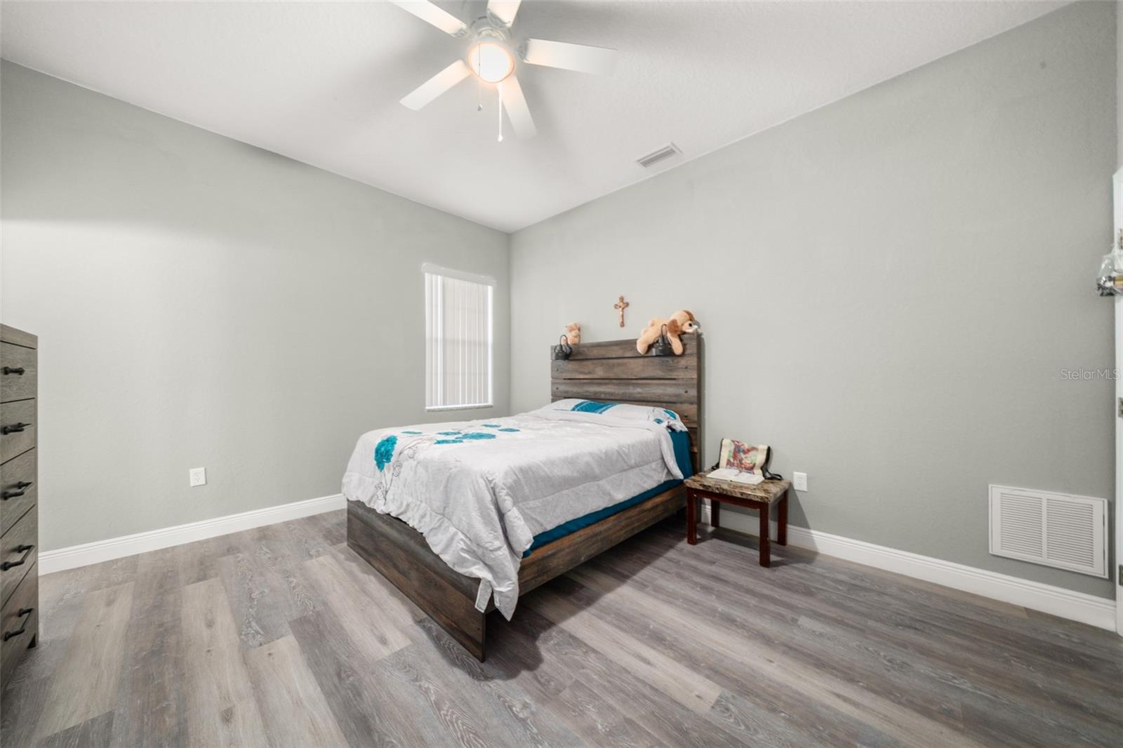 Image 25 of 58 For 189 Oleander Drive