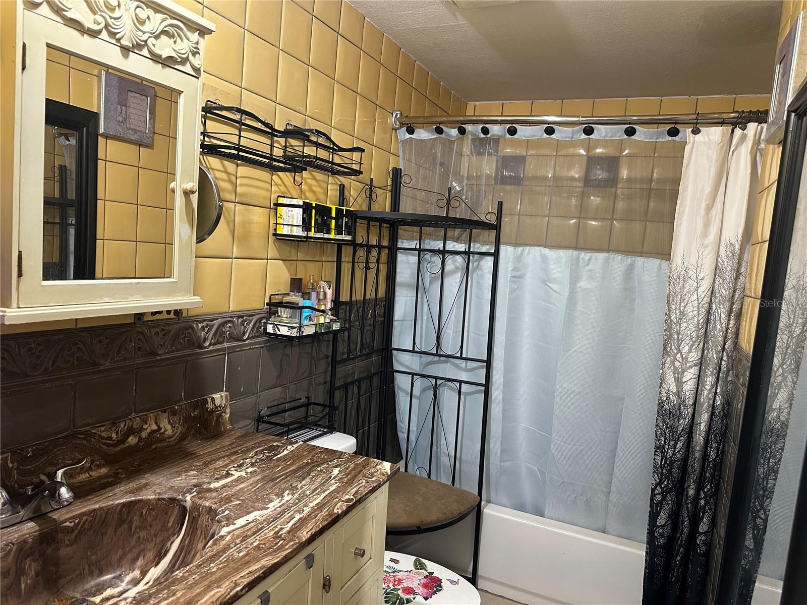 Image 18 of 22 For 212 Ballard Road