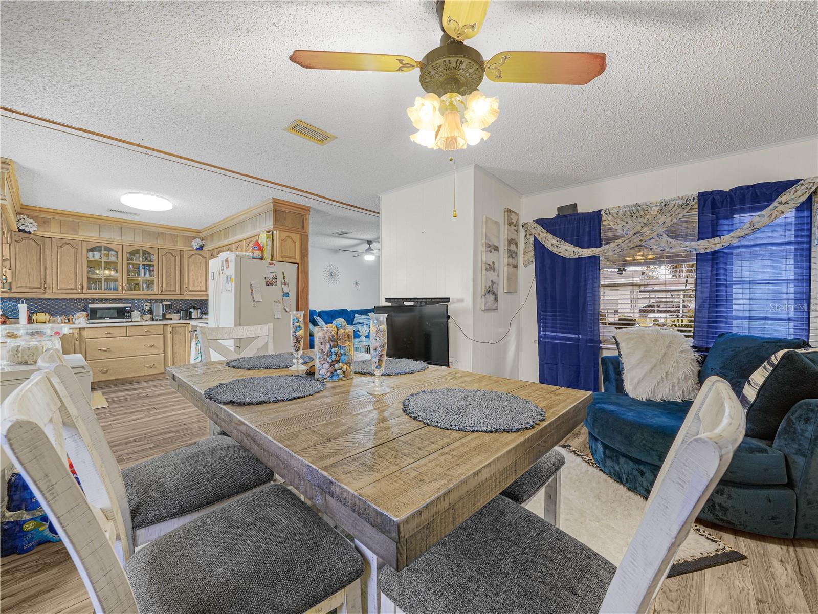 Image 11 of 35 For 129 Northside Drive