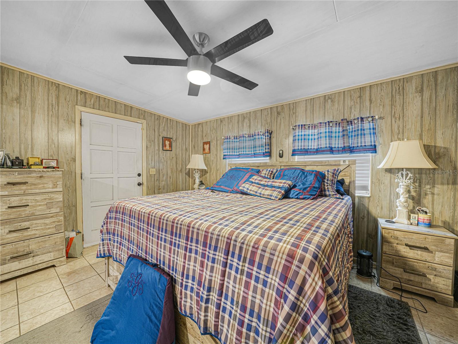 Image 23 of 35 For 129 Northside Drive