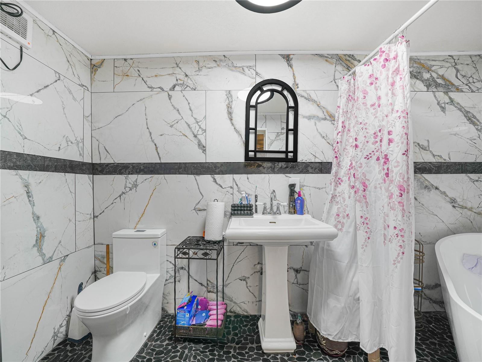 Image 24 of 35 For 129 Northside Drive