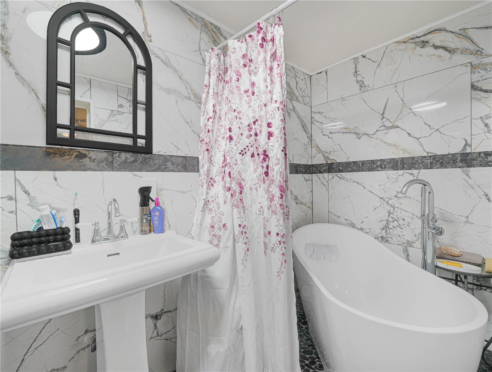 Image 25 of 35 For 129 Northside Drive