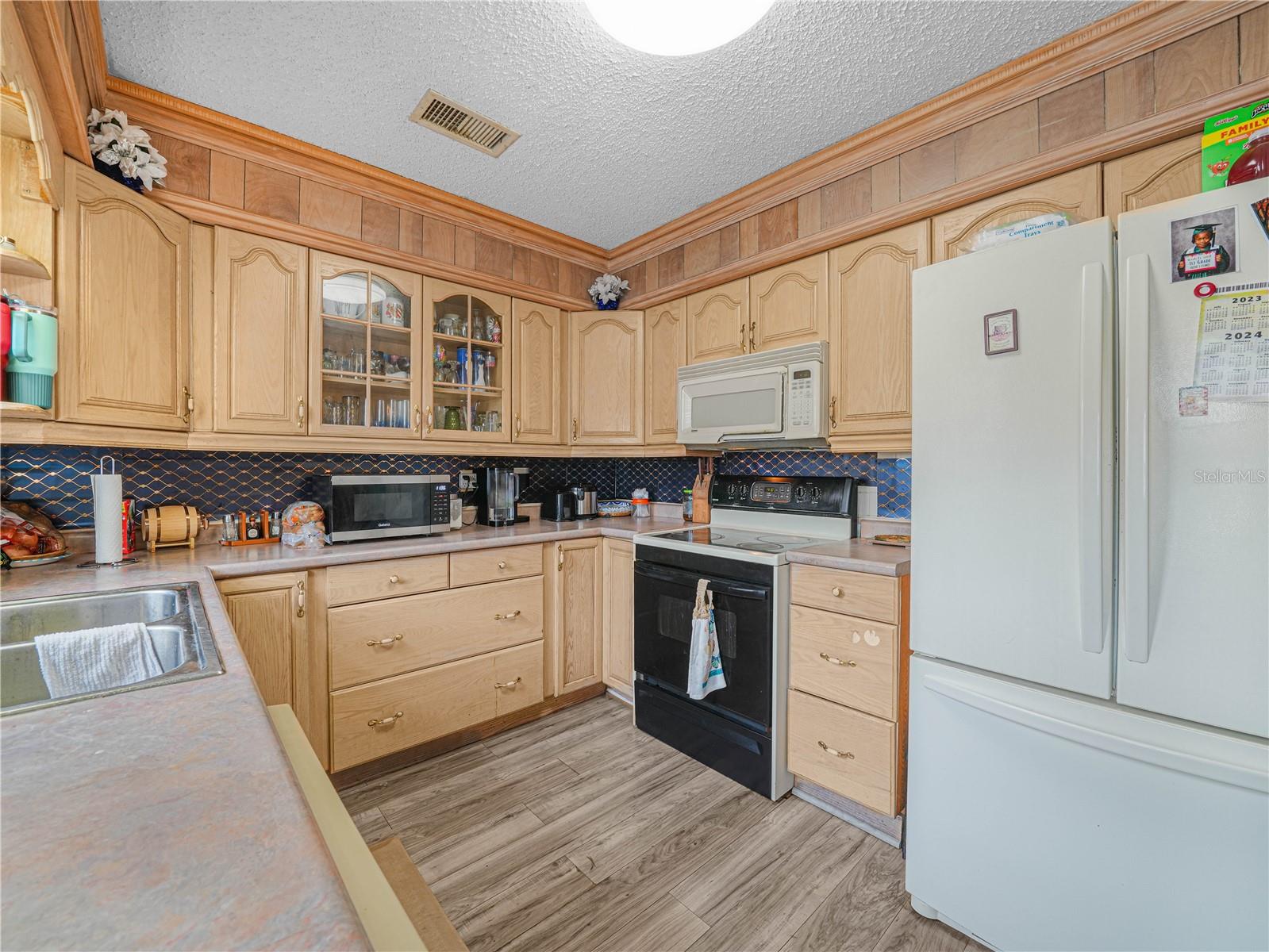 Image 9 of 35 For 129 Northside Drive