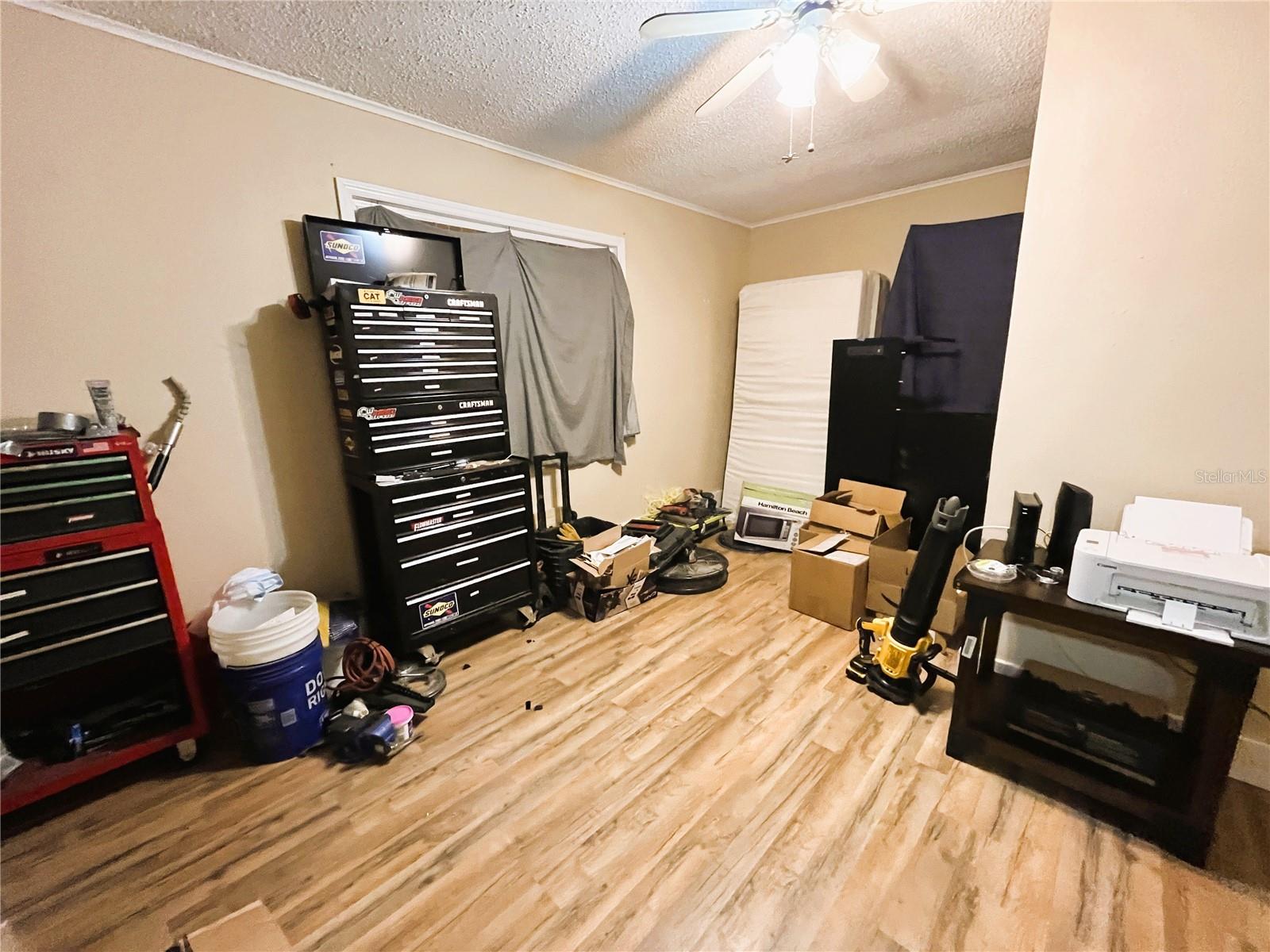 Image 15 of 33 For 121 Maris Court