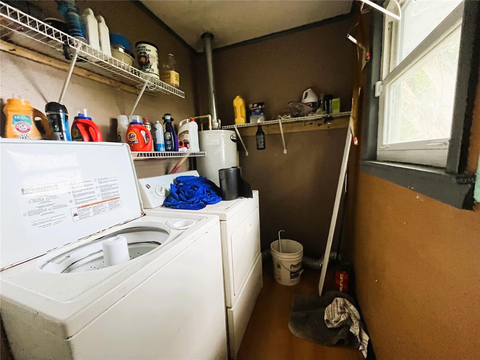 Image 16 of 33 For 121 Maris Court