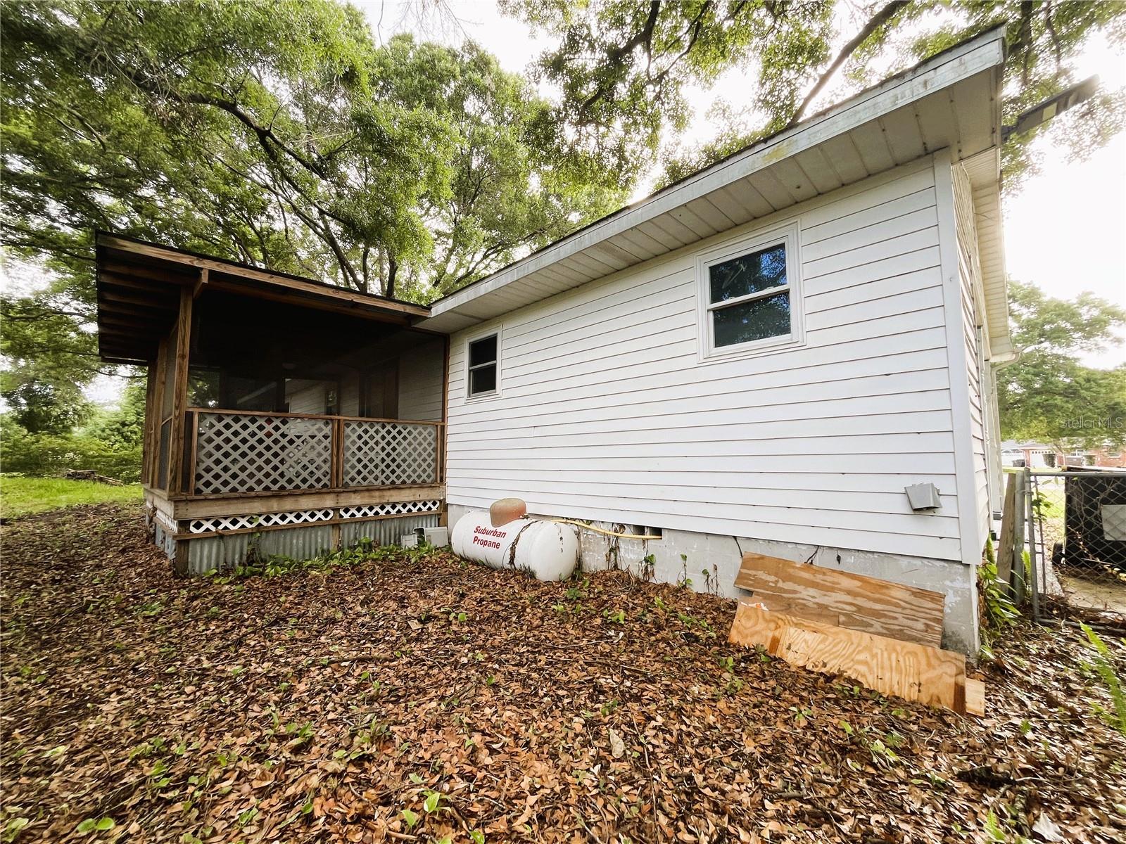 Image 20 of 33 For 121 Maris Court