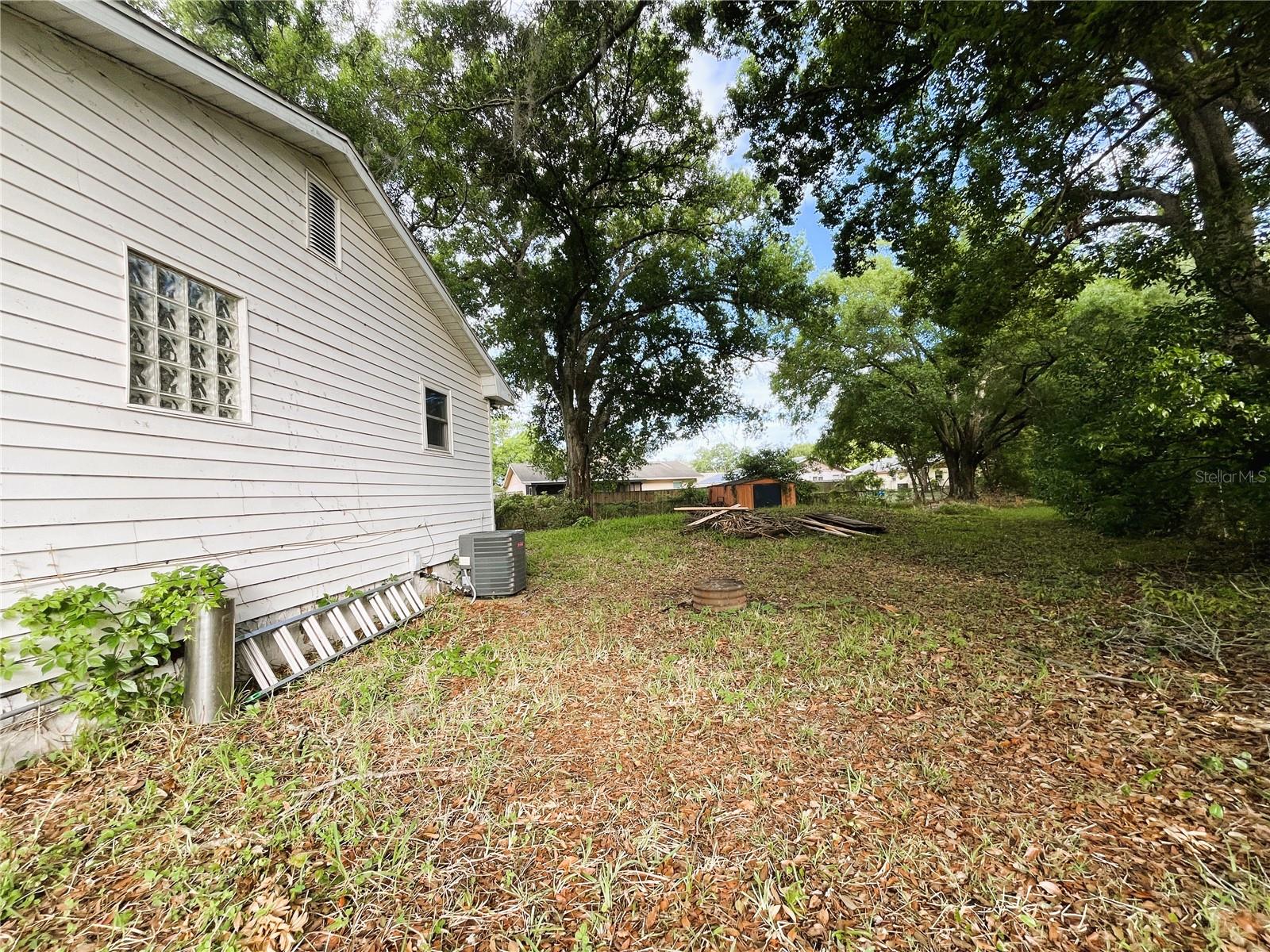 Image 28 of 33 For 121 Maris Court