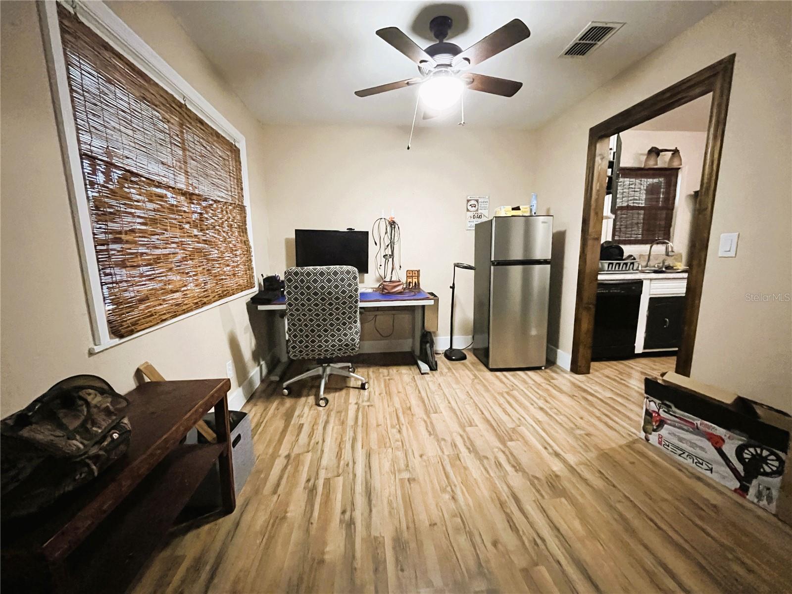 Image 7 of 33 For 121 Maris Court