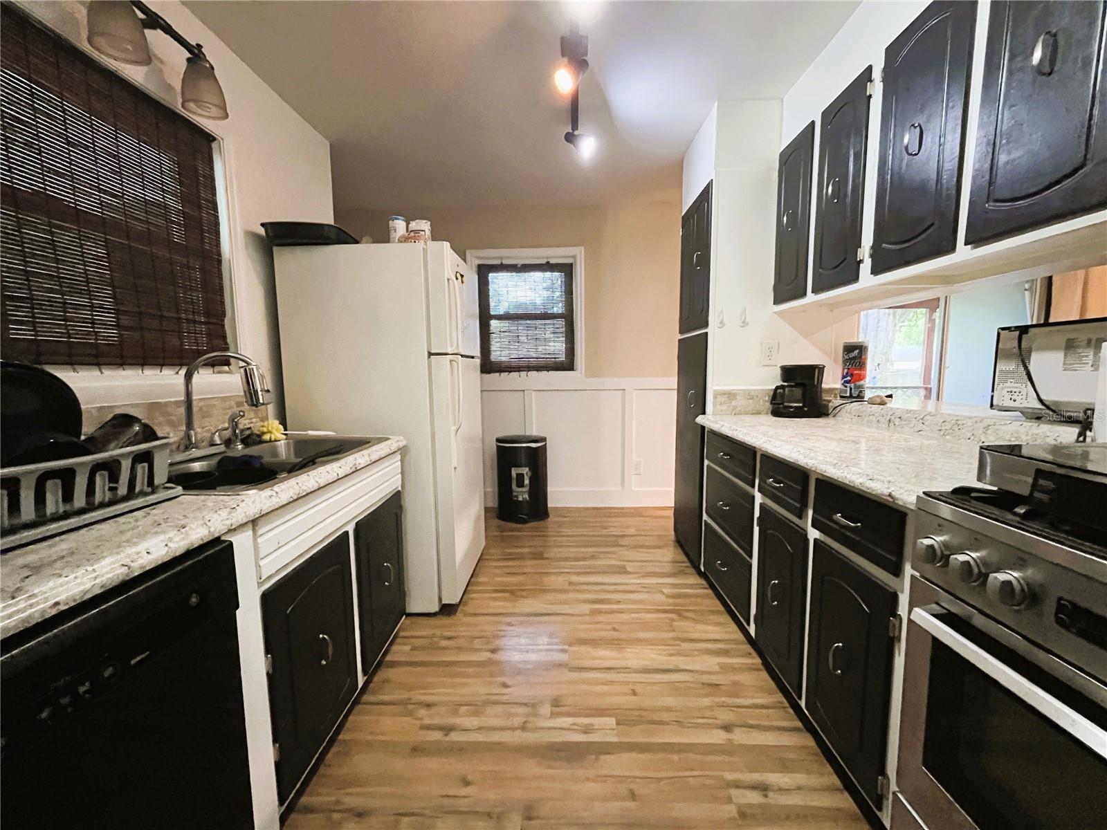 Image 8 of 33 For 121 Maris Court