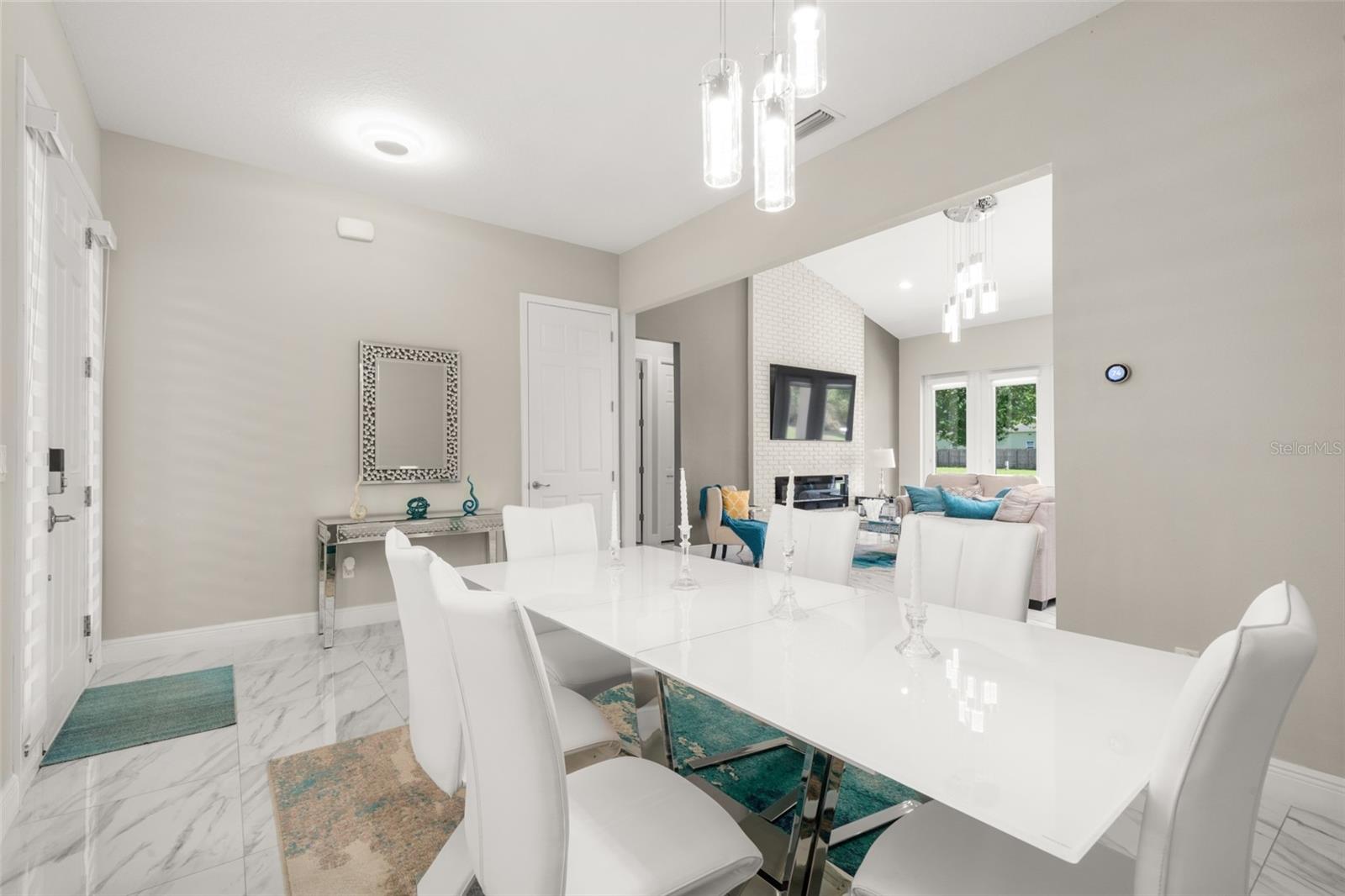 Image 14 of 60 For 2009 Flower Terrace