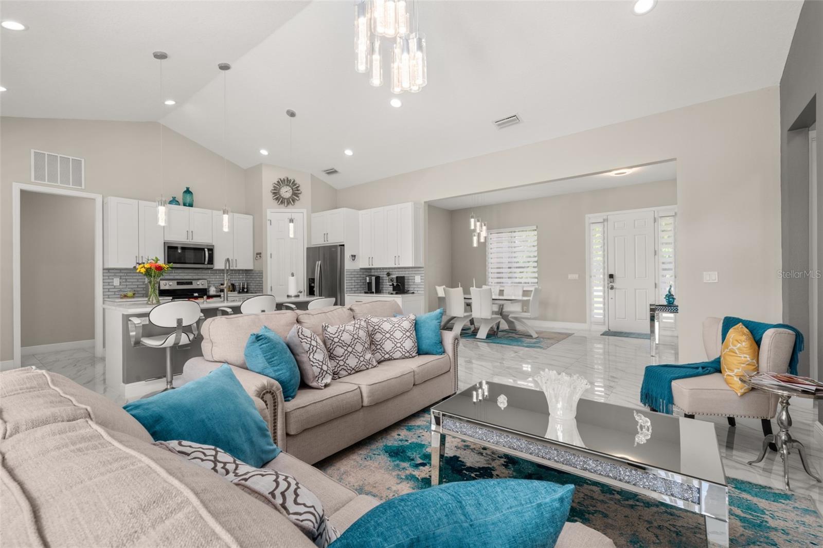 Image 18 of 60 For 2009 Flower Terrace