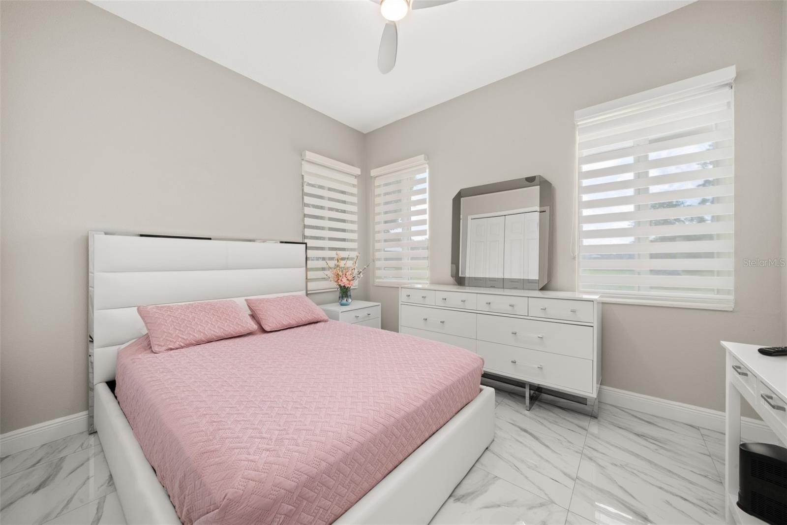 Image 23 of 60 For 2009 Flower Terrace