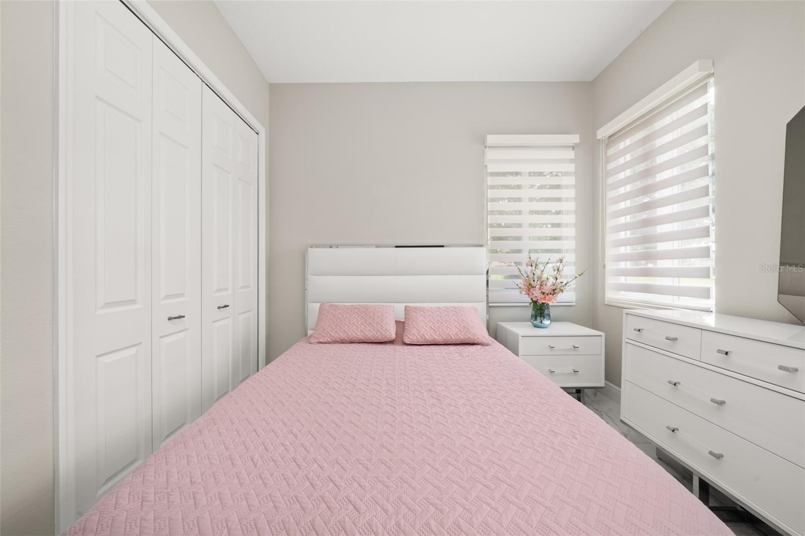 Image 24 of 60 For 2009 Flower Terrace