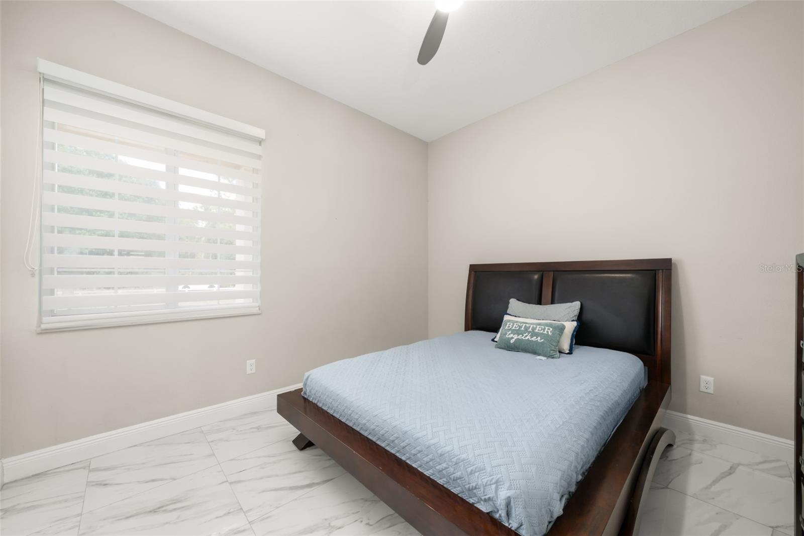 Image 26 of 60 For 2009 Flower Terrace