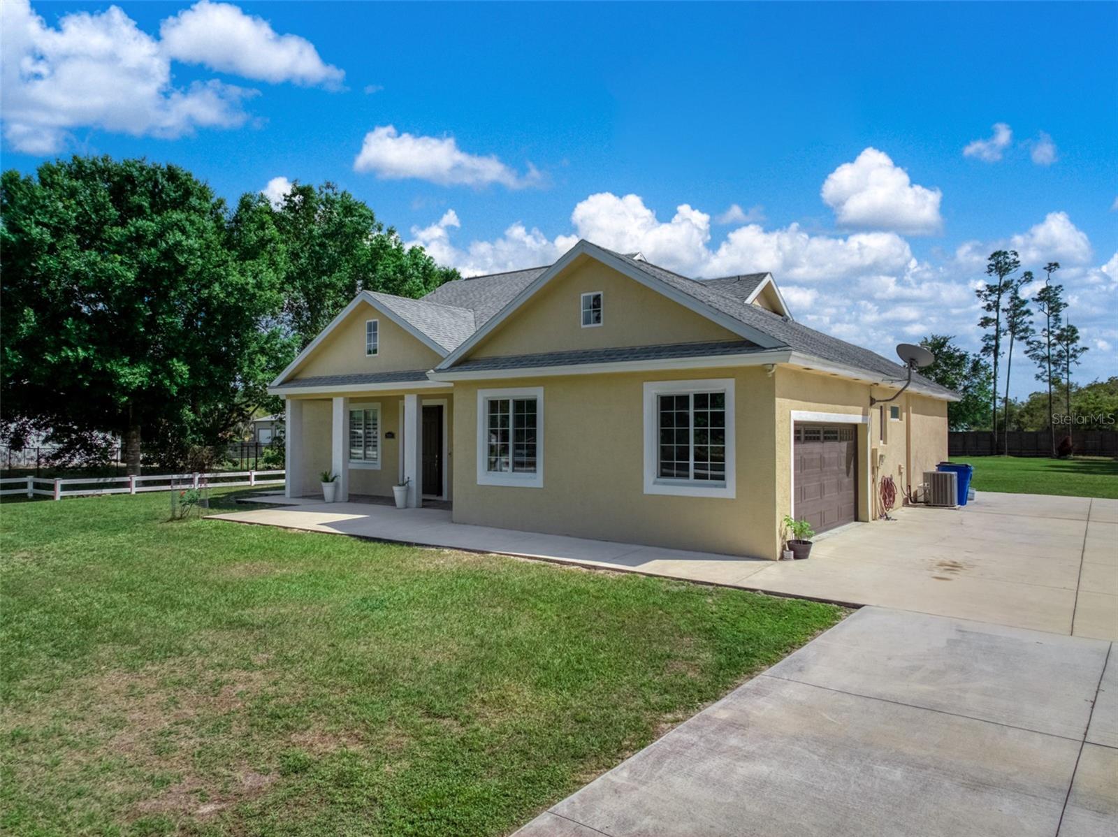 Image 3 of 60 For 2009 Flower Terrace