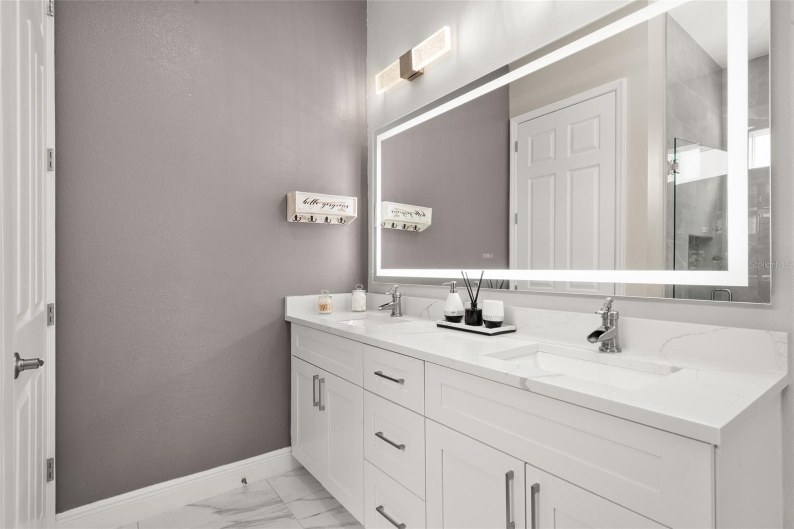 Image 35 of 60 For 2009 Flower Terrace