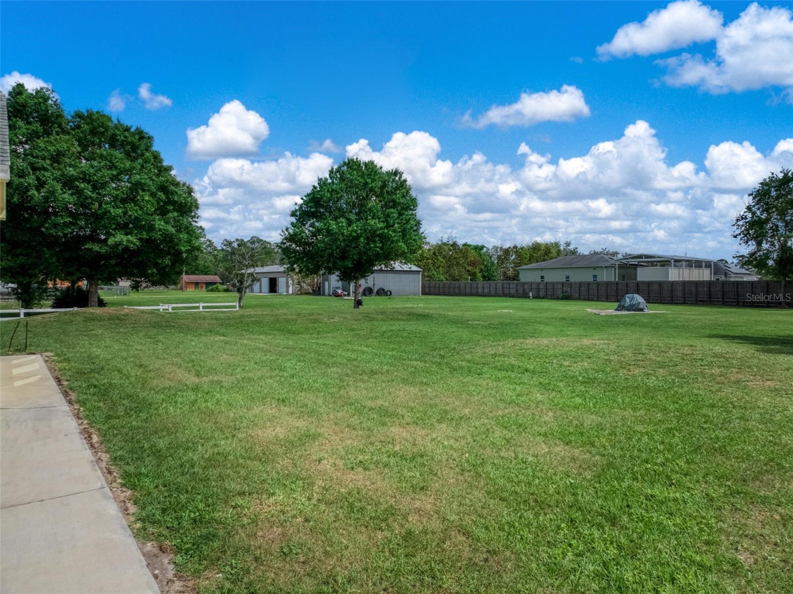 Image 47 of 60 For 2009 Flower Terrace