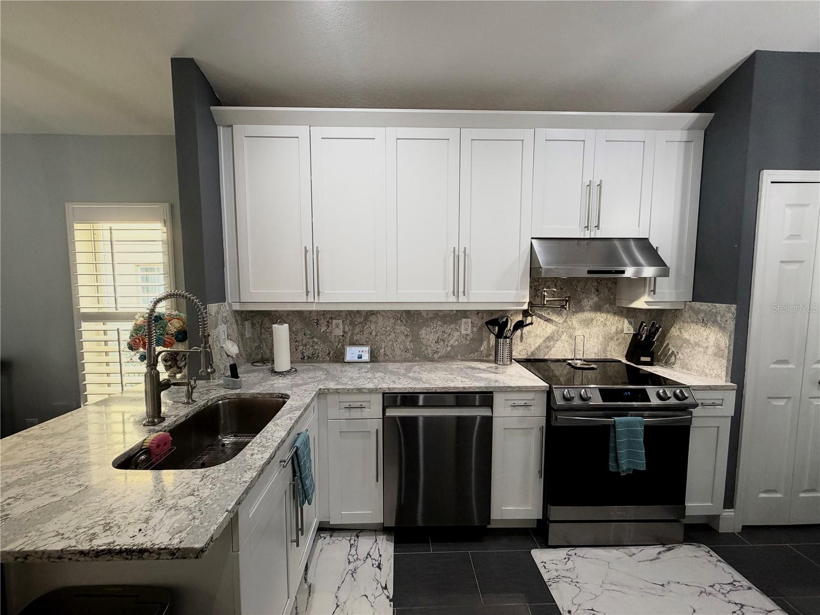 Image 10 of 80 For 4706 Dunquin Place