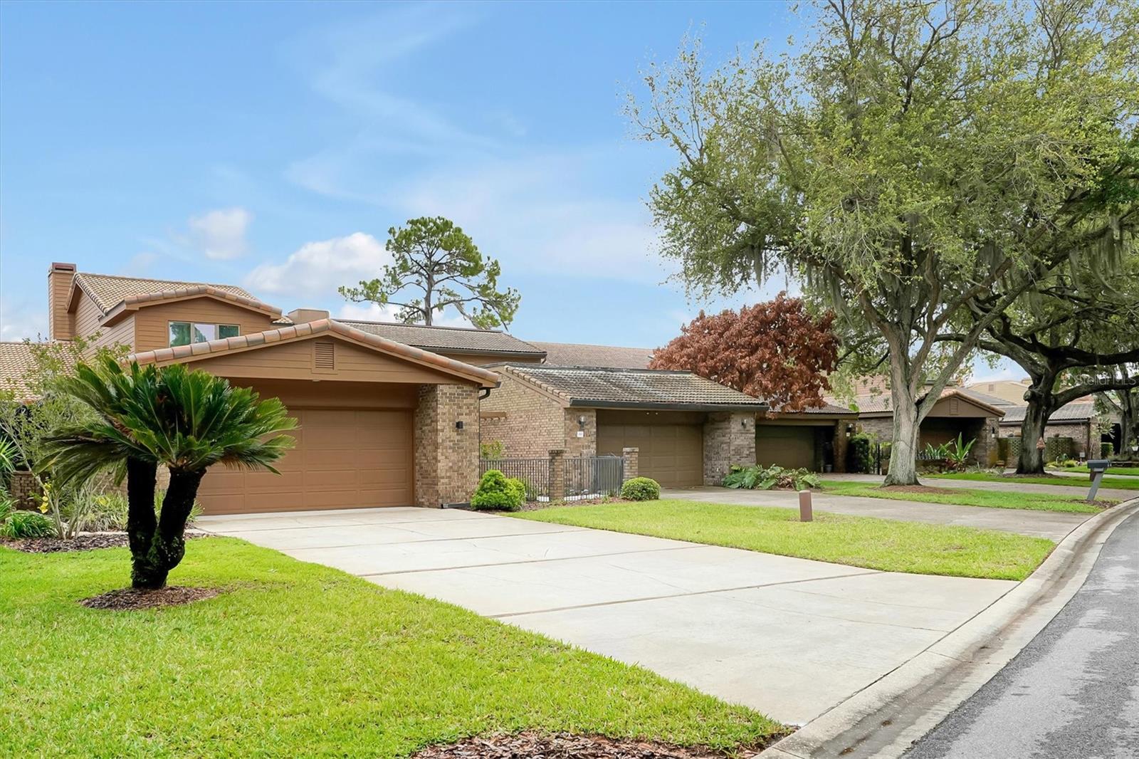 Image 2 of 61 For 139 Woden Way