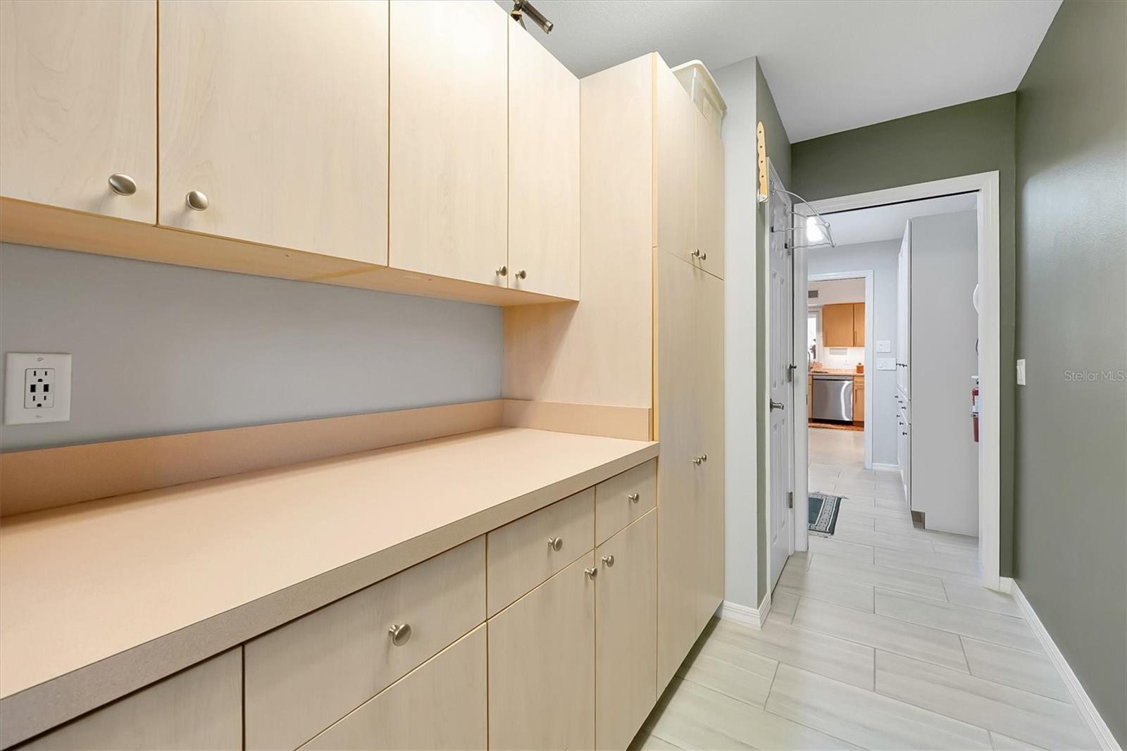 Image 26 of 61 For 139 Woden Way