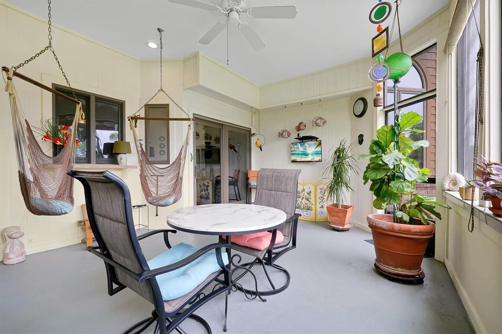 Image 40 of 61 For 139 Woden Way