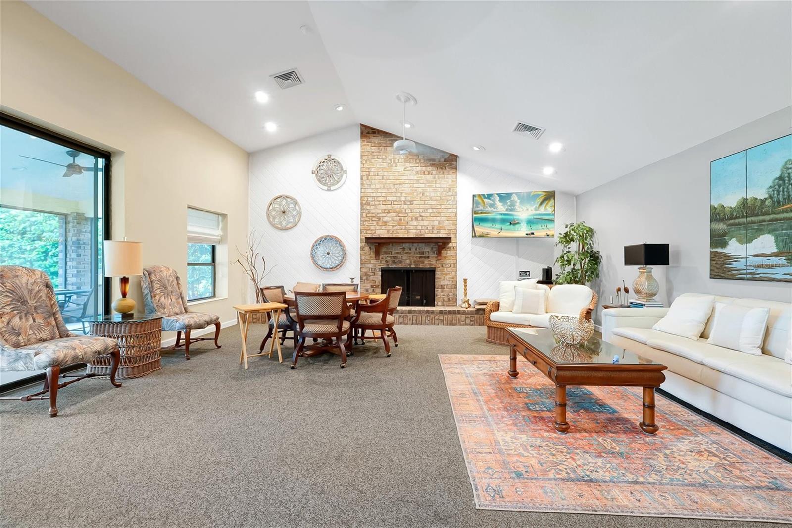 Image 53 of 61 For 139 Woden Way