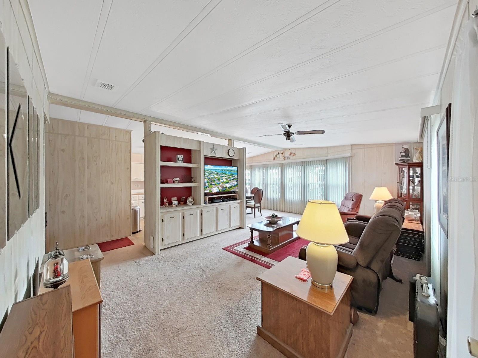 Image 19 of 47 For 4966 Deerwood Dr