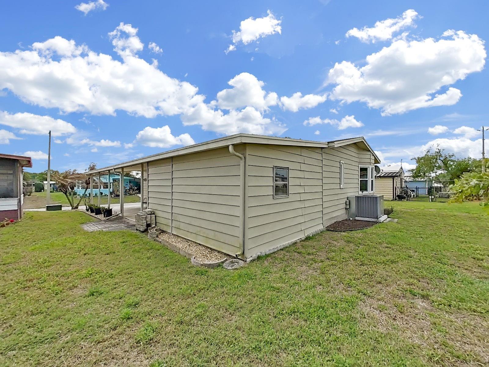 Image 3 of 47 For 4966 Deerwood Dr