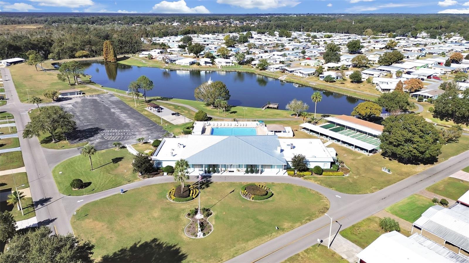 Image 42 of 47 For 4966 Deerwood Dr