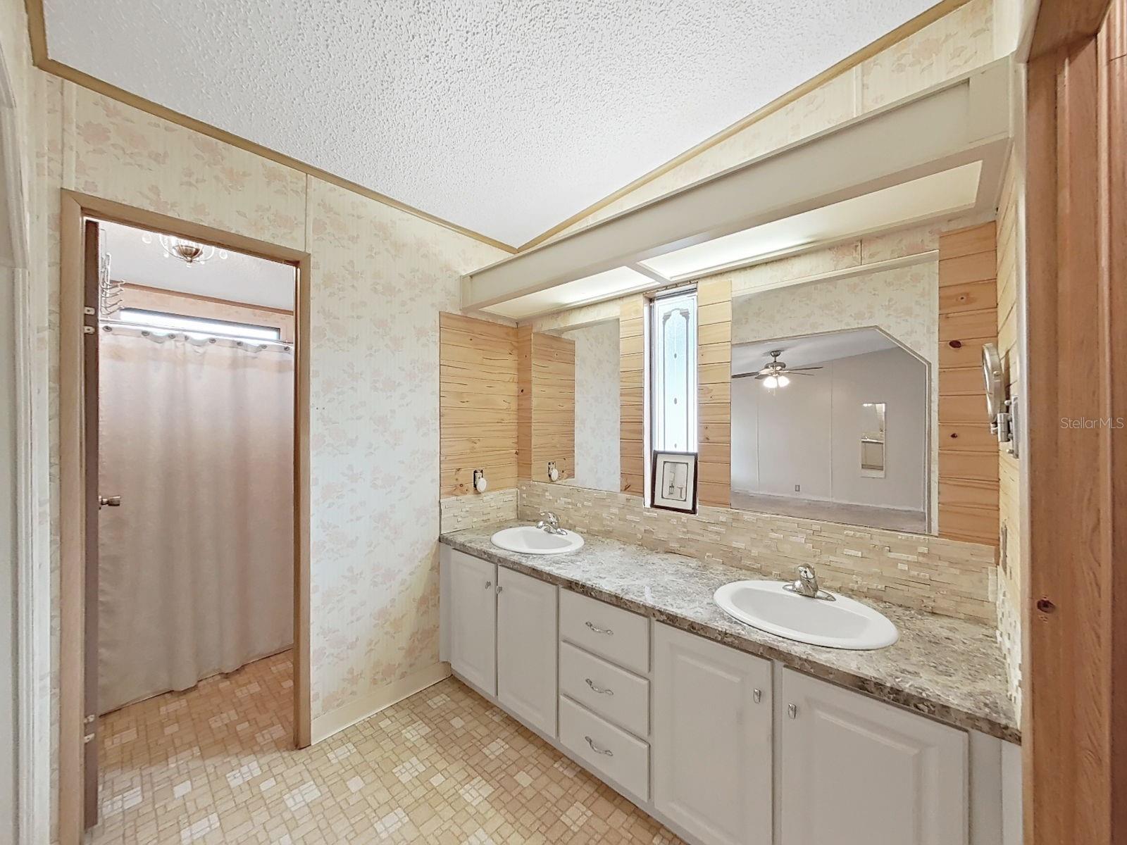 Image 23 of 40 For 1704 Quail Hill Dr