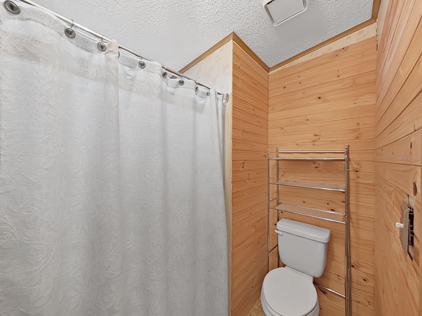 Image 25 of 40 For 1704 Quail Hill Dr