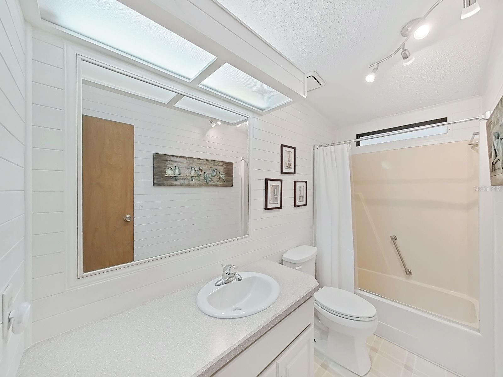 Image 28 of 40 For 1704 Quail Hill Dr