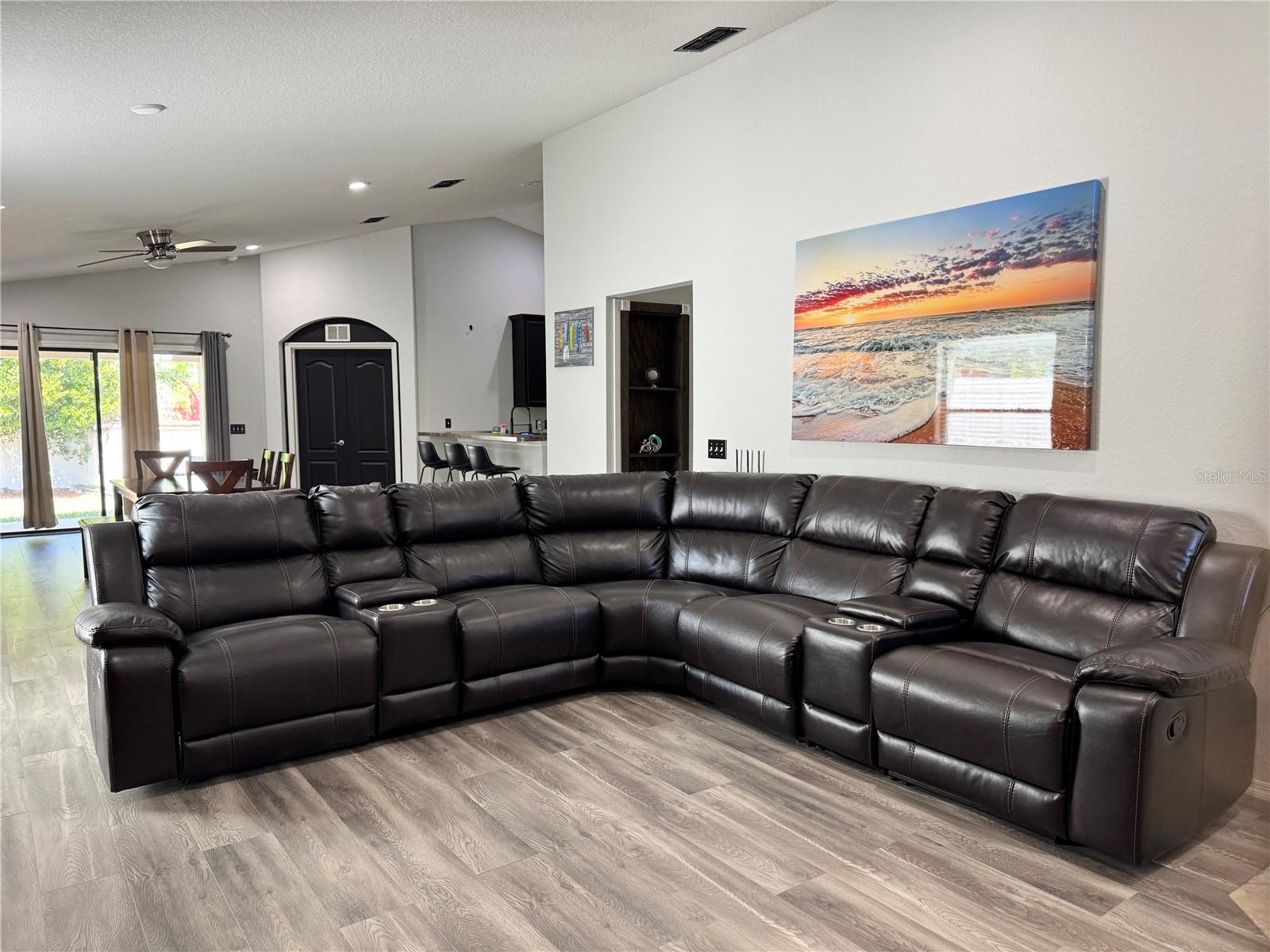 Image 3 of 21 For 2235 Lakeridge Drive