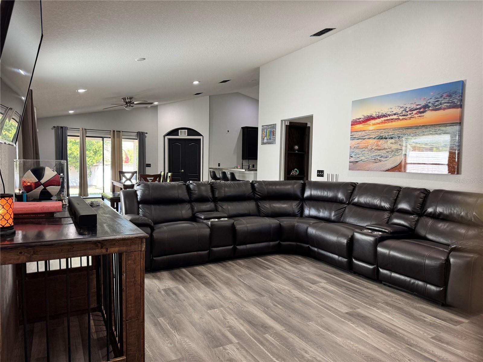 Image 5 of 21 For 2235 Lakeridge Drive