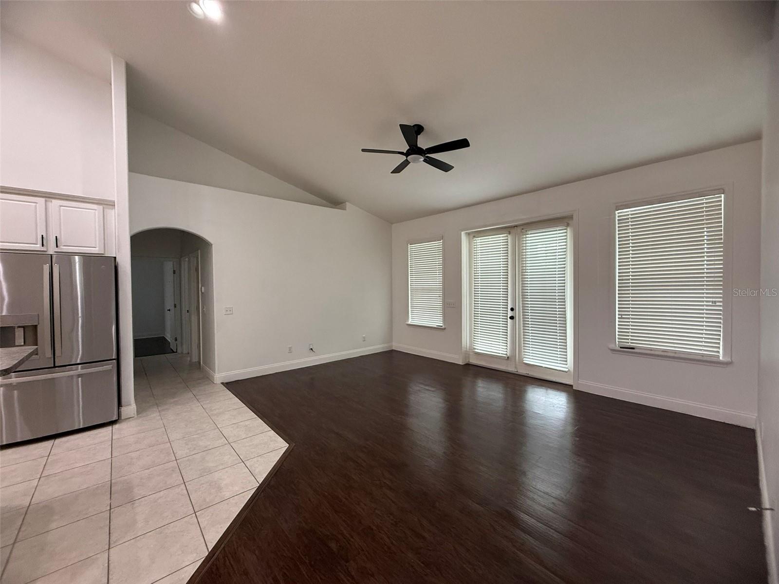 Image 14 of 52 For 725 Country Walk Cove