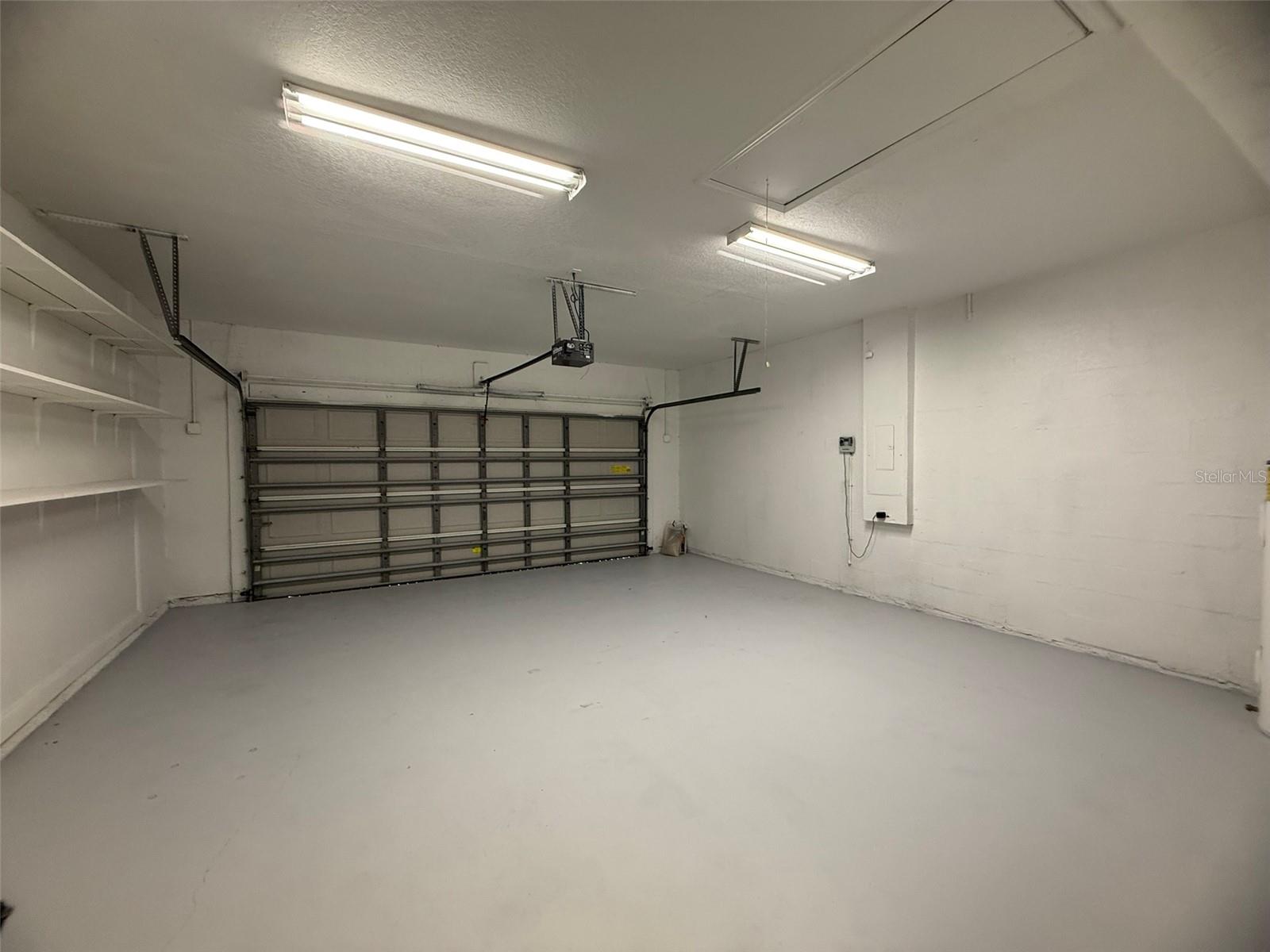 Image 31 of 52 For 725 Country Walk Cove