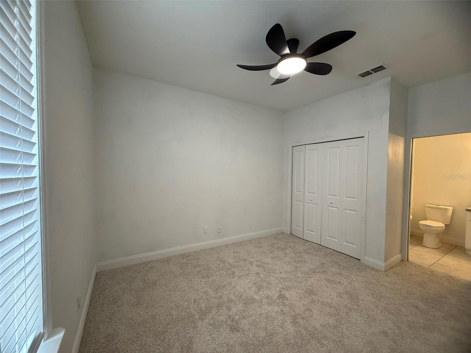 Image 35 of 52 For 725 Country Walk Cove