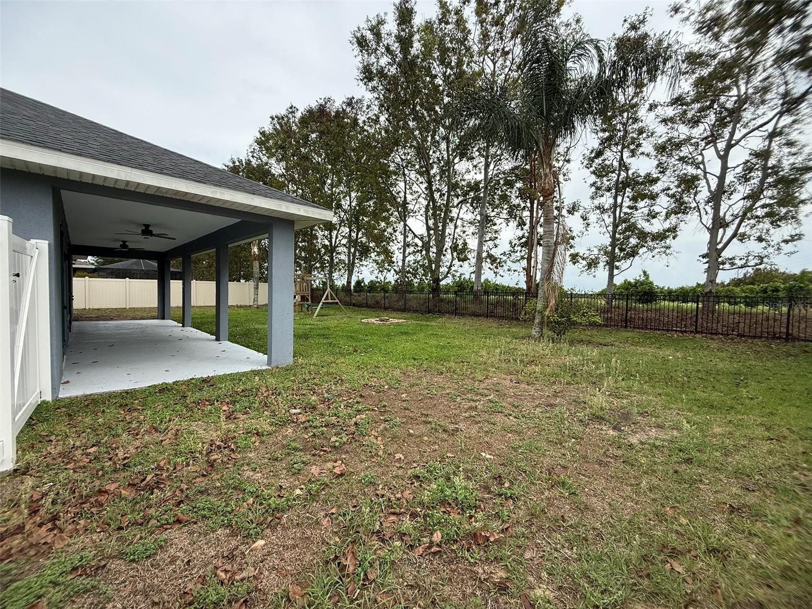 Image 6 of 52 For 725 Country Walk Cove