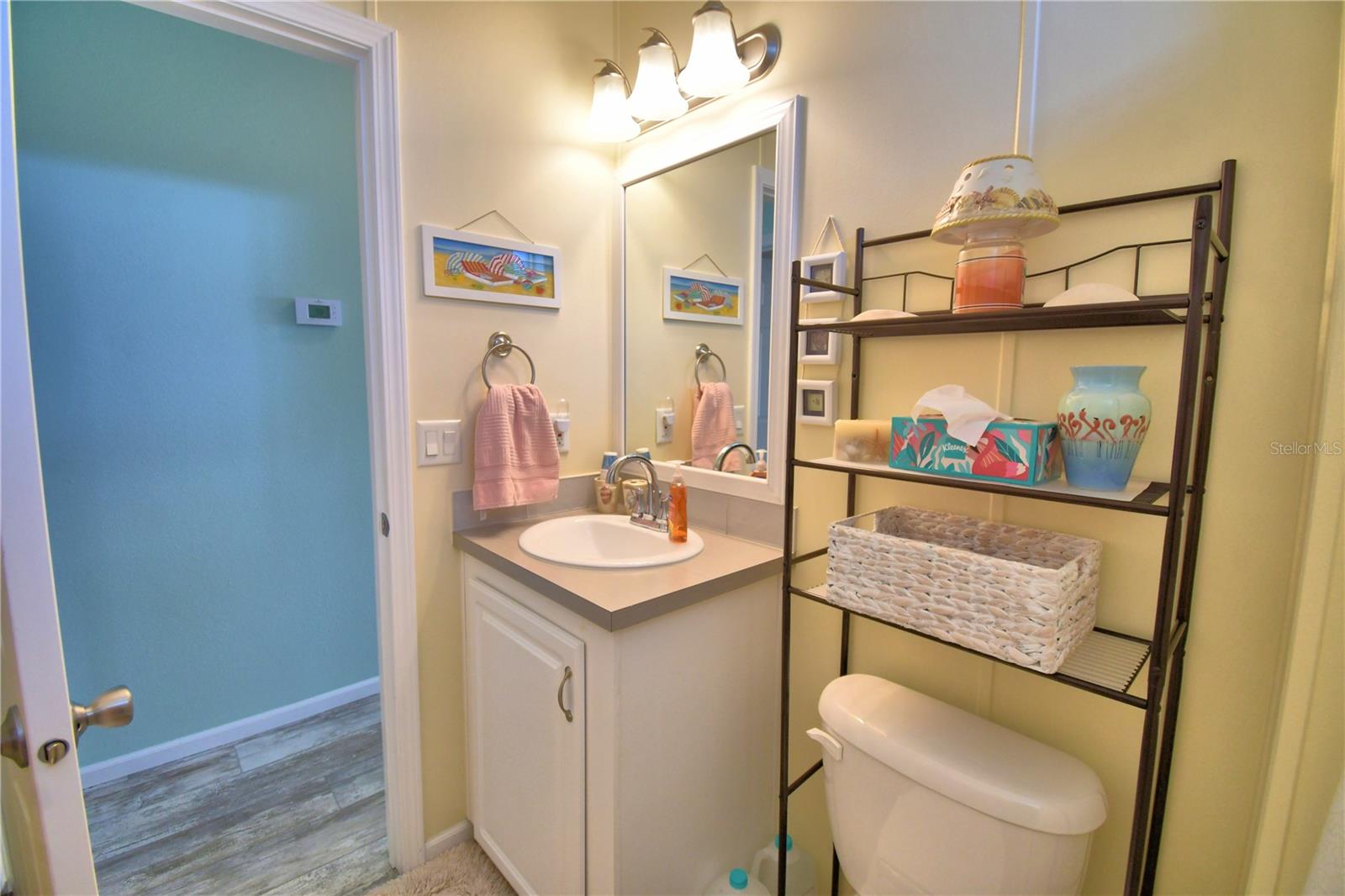 Image 15 of 56 For 4925 Cypress Gardens Road 100