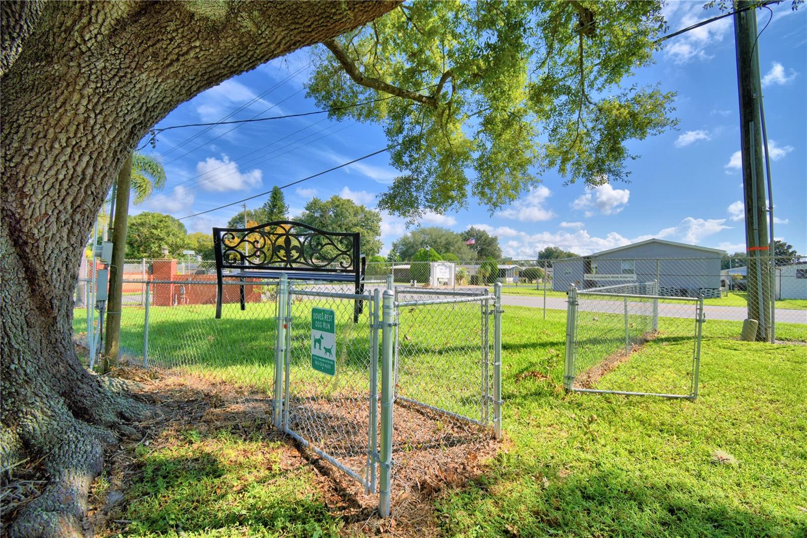 Image 45 of 56 For 4925 Cypress Gardens Road 100