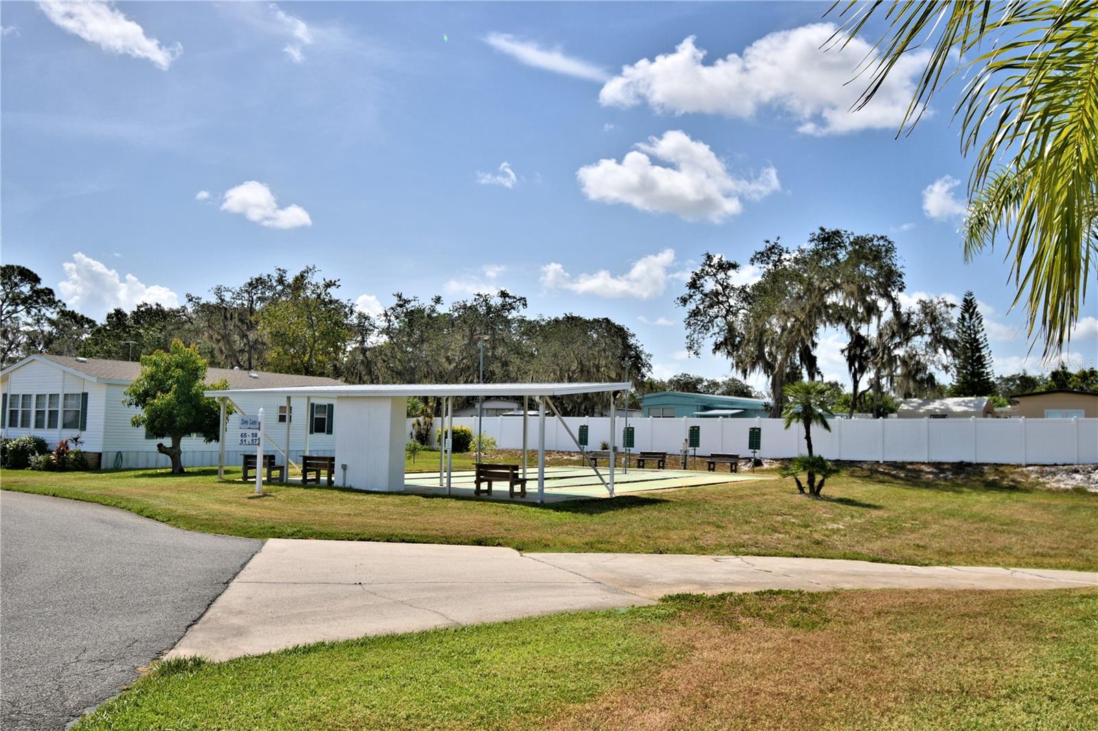 Image 46 of 56 For 4925 Cypress Gardens Road 100