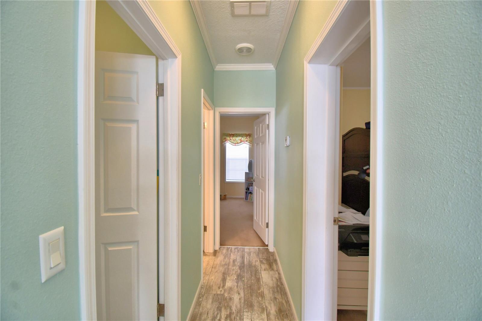 Image 7 of 56 For 4925 Cypress Gardens Road 100