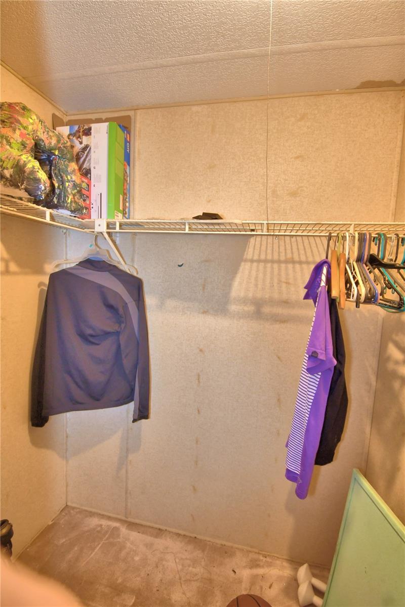 Image 22 of 59 For 4173 Rolling Oaks Drive