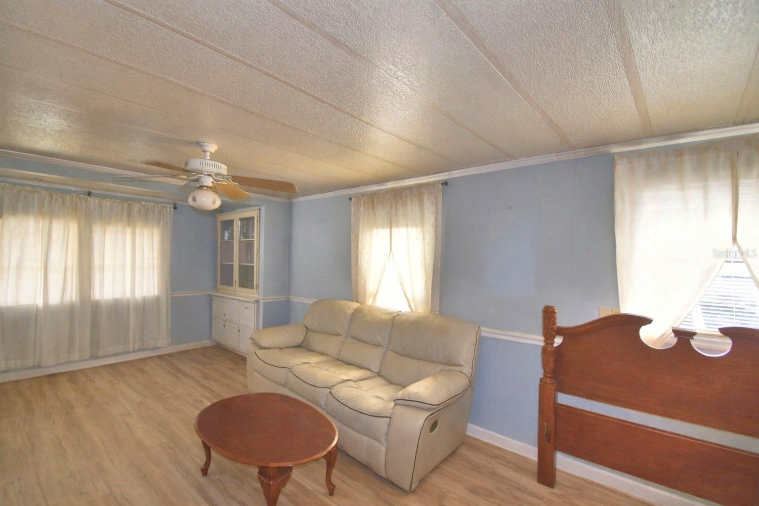 Image 7 of 59 For 4173 Rolling Oaks Drive