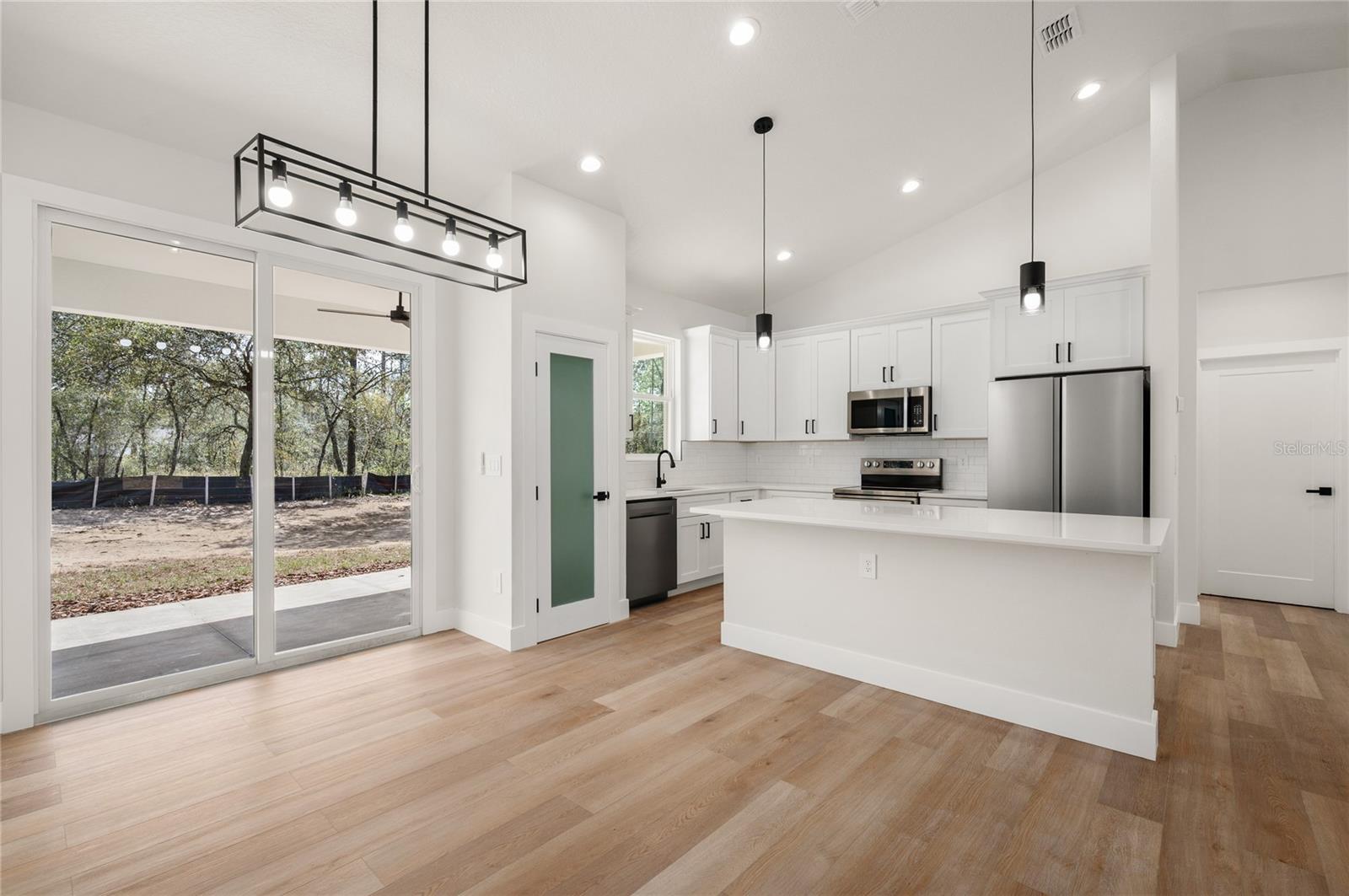 Image 3 of 13 For 7322 Granada Boulevard