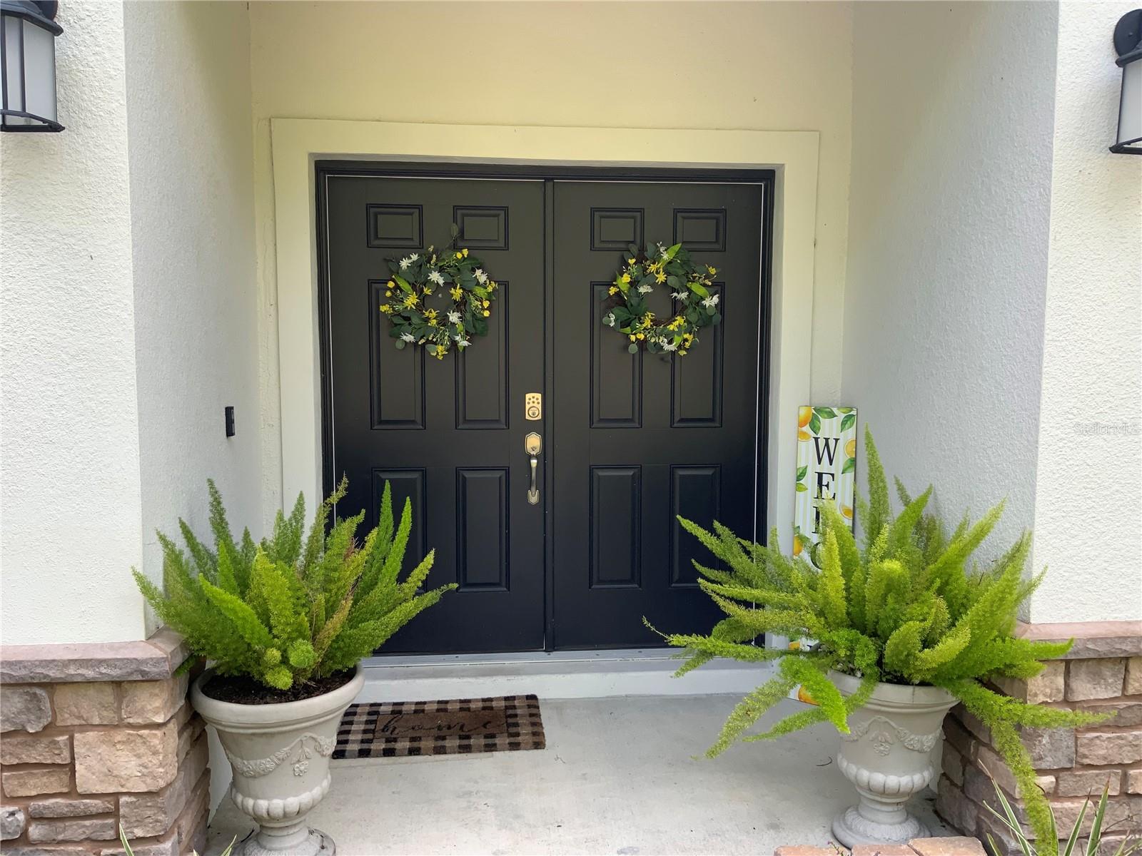 Image 2 of 63 For 692 Howard Road